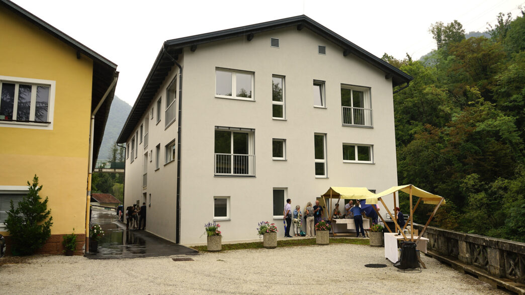 Tolmin Zalog stanovanja