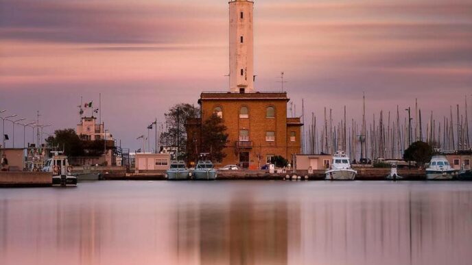 Marina Ravenna stran fb