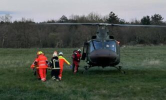 Ugriz modrasa helikoptersko resevanje vir FB PGD Komen
