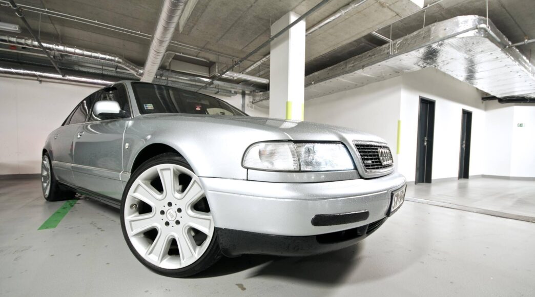 audi a8 stran fb