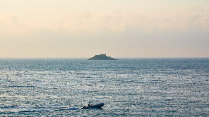 speedboat