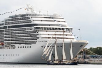 cruise ship