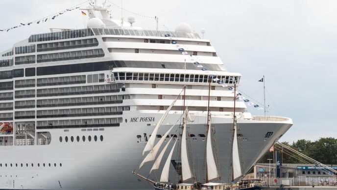 cruise ship