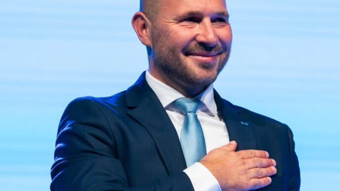 Jernej Vrtovec minister stran fb e1790947168158
