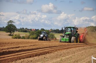 tractor