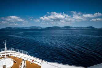 boath cruising